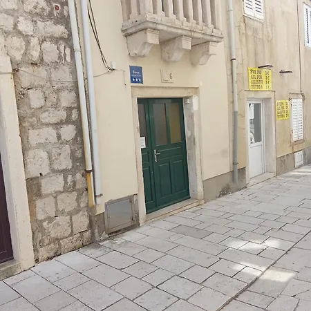 Apartment Apartman Beci Pag Town